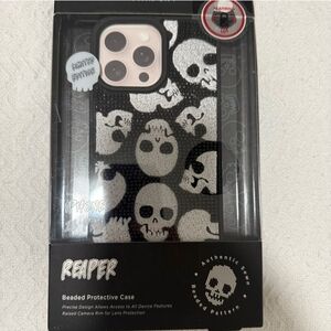 Black and White Skull Beaded Phone Case For Iphone 16 Pro Max